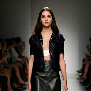 Gap Elegant Black Silk Women's Top with details and a button up front XS!